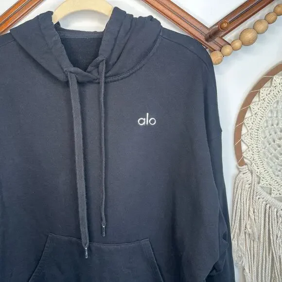 ALO Yoga Black Accolade Hoodie - Picture 2 of 3